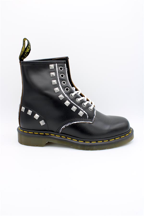 DR.MARTENS 1460 STUD ROLLED VINTAGE SMOOTH